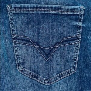 BKE Jeans Jake Mens 33 X 30 Blue Straight Leg Low Rise Stretch Denim Rocker